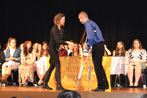 Spanish Honor Society inducts 40 new members