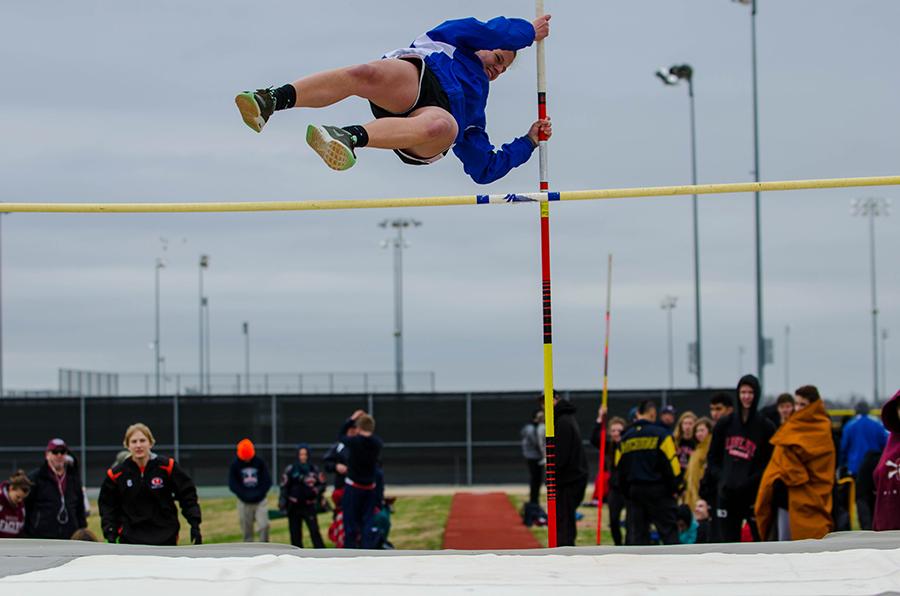 You+can+fly+%2F%2F+Thrusting+herself+with+a+vaulting+pole%2C+junior+Haleigh+Nordmeyer+tries+to+break+seven+feet+Feb.+21.
