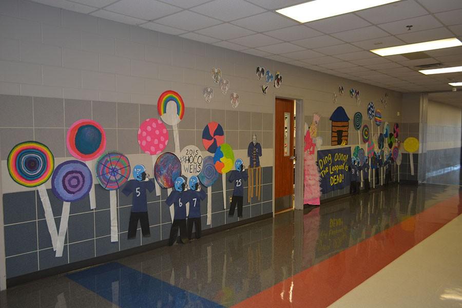 Blue Print : There’s no place like East: Hallway decor covers walls ...